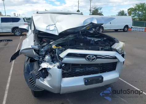 2016 Toyota 4Runner Sr5 z USA, uszkodzony, nr VIN JTEZU5JR7G5117511